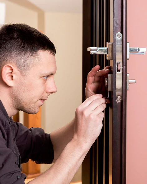 : Professional Locksmith For Commercial And Residential Locksmith Services in Inglewood, CA