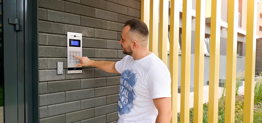 Locksmith Company For Smart Lock System Installation in Inglewood, California